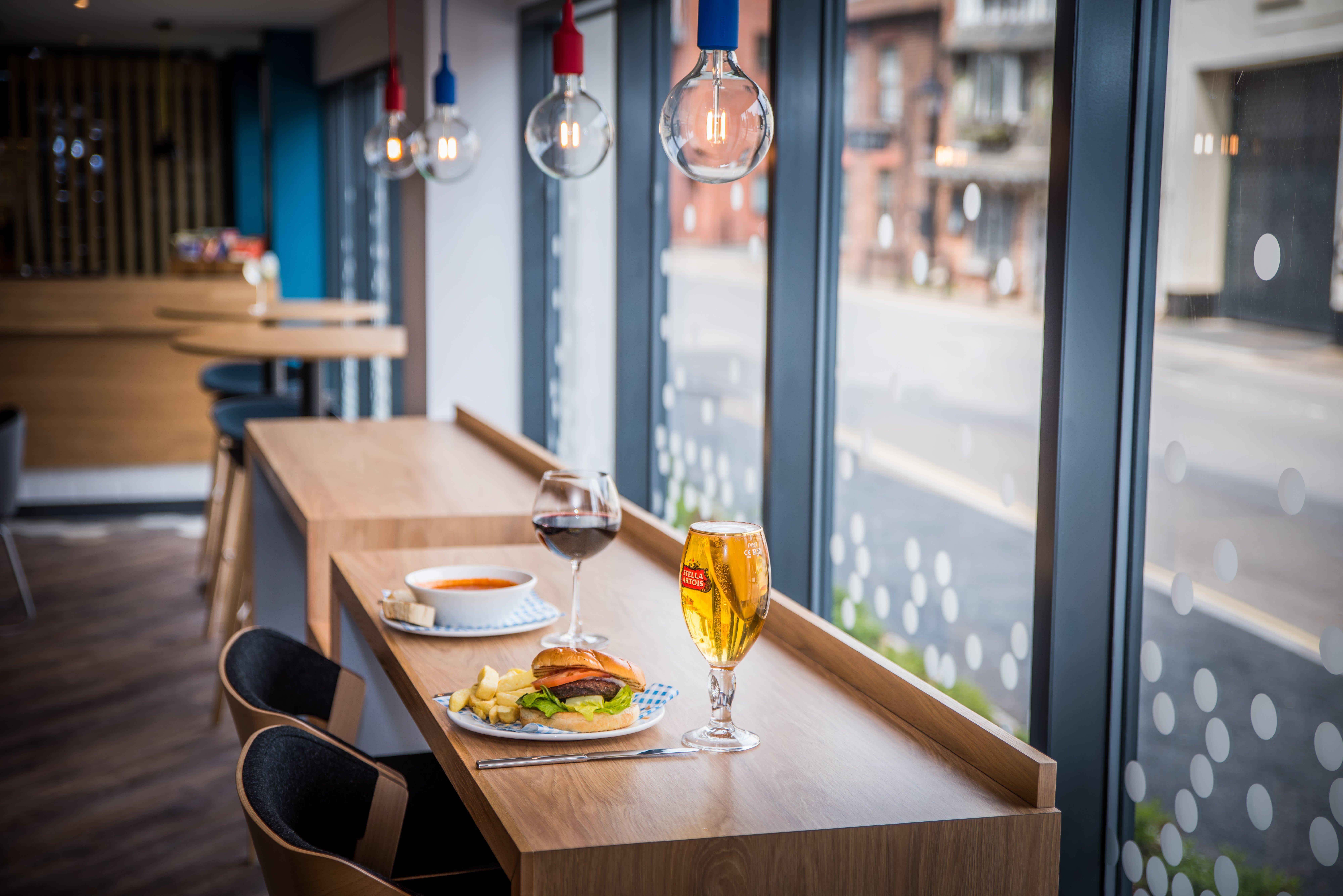 Holiday Inn Express - Exeter - City Centre By Ihg Екстер'єр фото